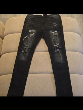 Slim Distressed Men's Jeans in Black